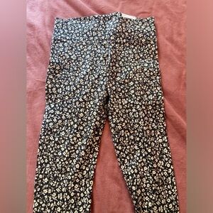 Lou & Grey Black and Cream Floral Ankle Length Leggings